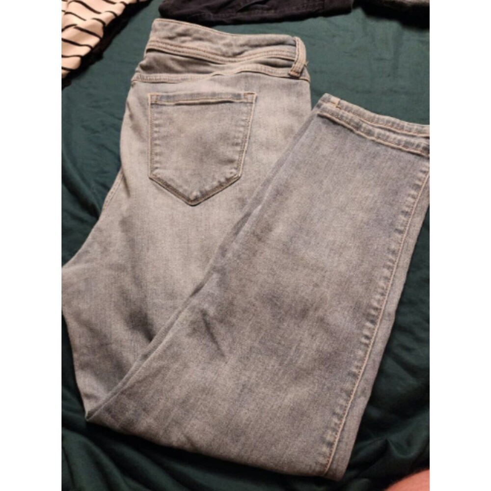 Distressed Jeans